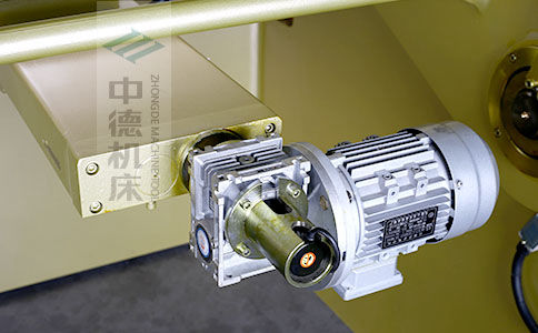 ZDS-640后檔料減速電機(jī)，質(zhì)量好，模擬運(yùn)算定位速度快.jpg